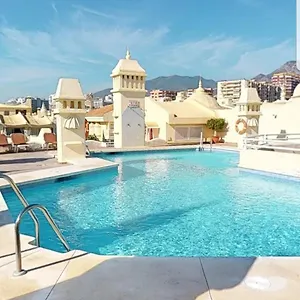 Del Parque Flats - Puerto Marina Appartement